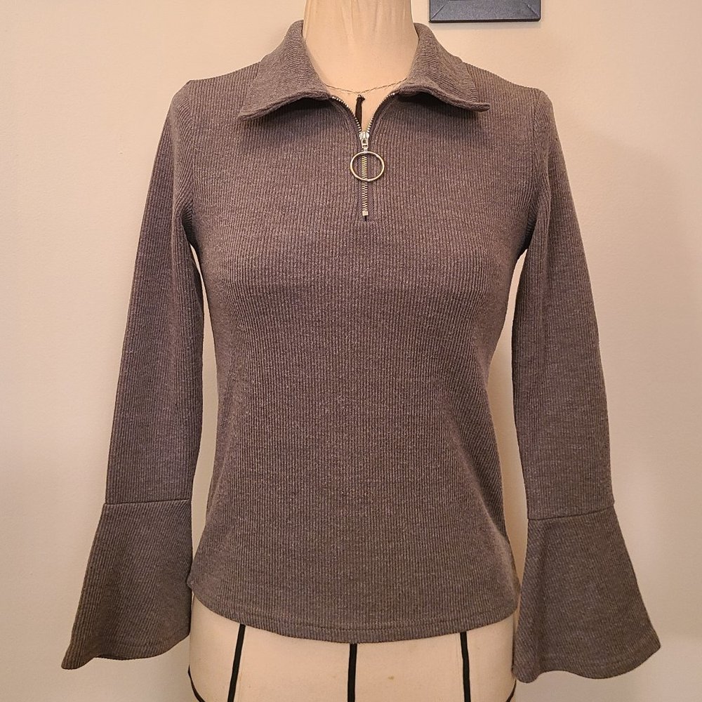 YASHMAN Grey Sweater Size SM